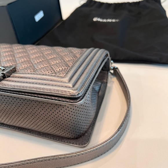 Chanel Boy - Picture 4 of 16